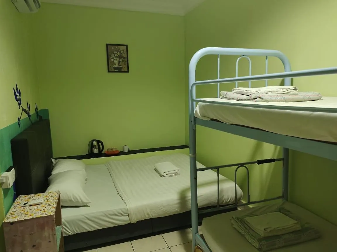 Hostel Borneo Gaya Lodge Kota Kinabalu