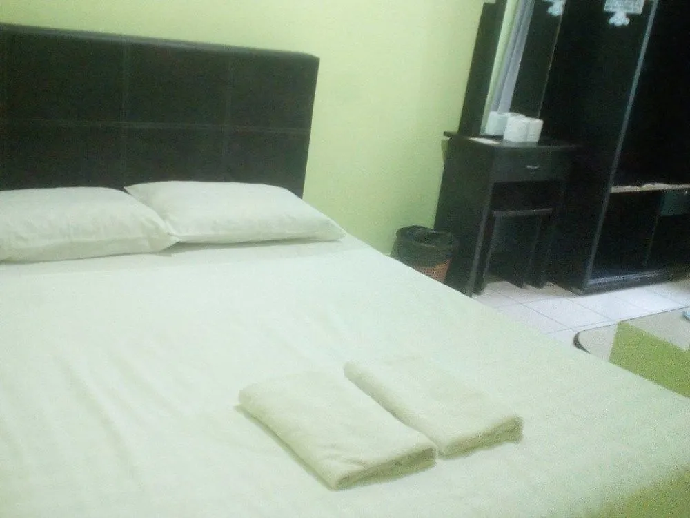 Hostel Borneo Gaya Lodge Kota Kinabalu Malaysia